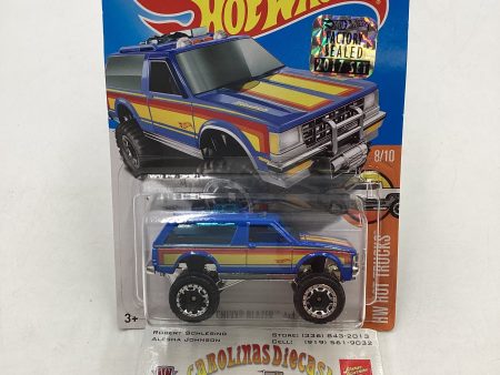 2017 Hot wheels Factory Sealed #34 Chevy Blazer 4x4 Blue 15D Supply