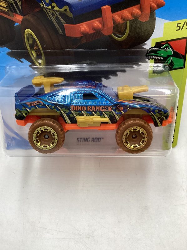 2019 HOT WHEELS  TREASURE HUNT Factory Sealed #40 Sting Rod cracked blister 277H Cheap