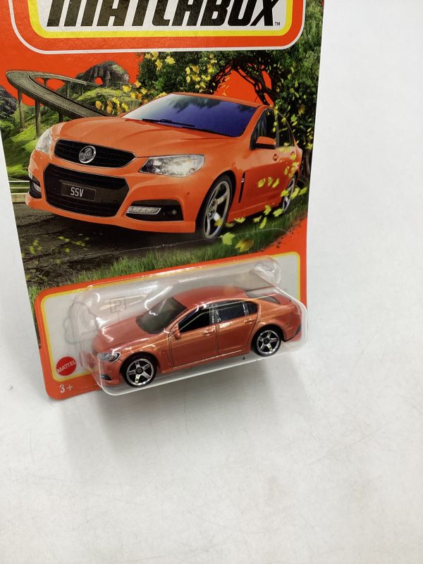 2024 Matchbox G Case #68 Holden VF Commodore SSV Orange 211J Discount