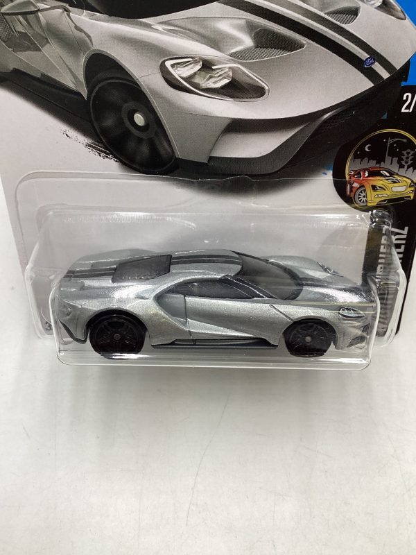 2017 Hot Wheels Factory Sealed #211 17 Ford GT Silver 26F Sale