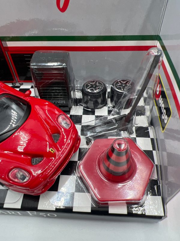 Bburago Garage Ferrari Race and Play Set Ferrari F50 Red 1:43 Scale on Sale