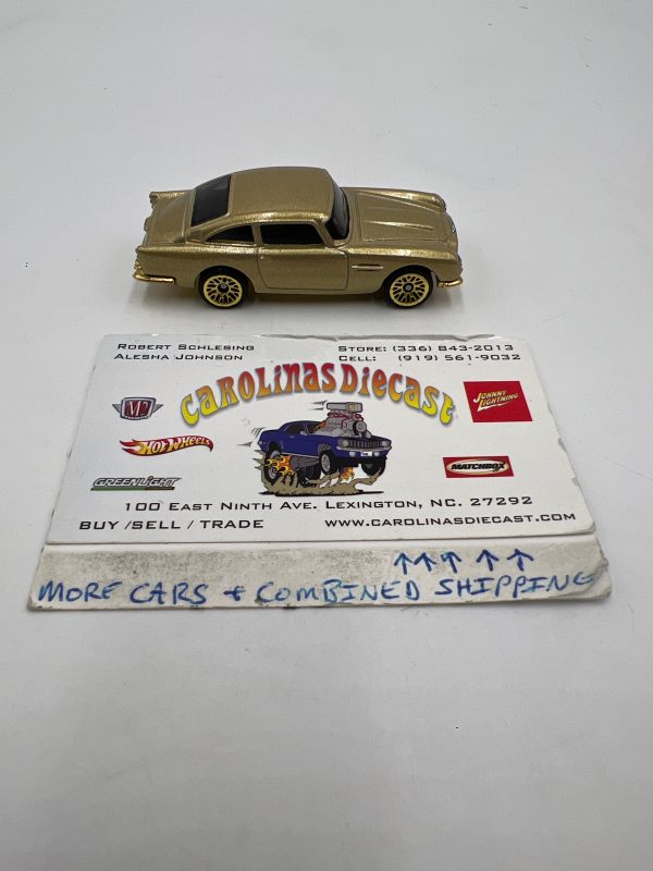 2022 Hot Wheels FAO Schwarz Loose 1963 Aston Martin DB5 Gold Online now