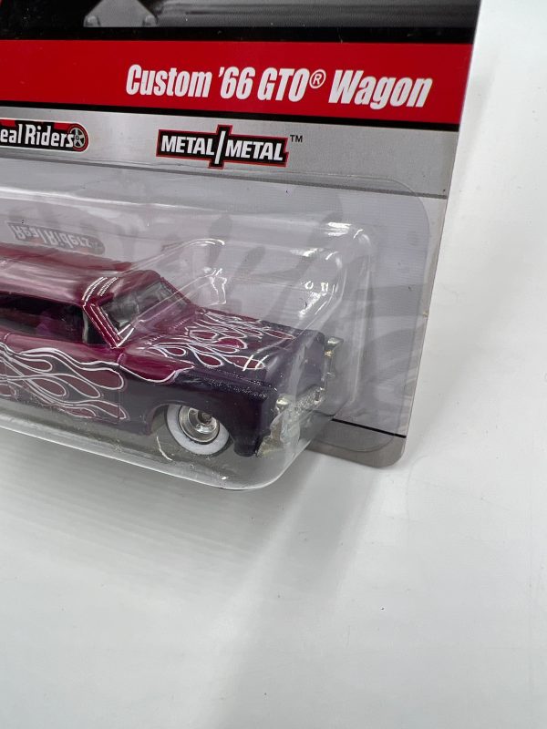 2010 Hot Wheels Larry’s Garage #15 Custom 66 GTO Wagon Purple 245M Fashion