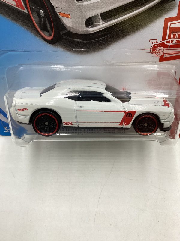 2018 Hot Wheels Target Exclusive 15 Dodge Challenger SRT 144G Supply