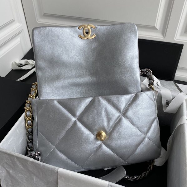 CHANEL 19 Maxi Flap Bag For Discount